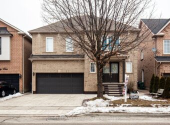 243 Queen Mary Dr, Brampton, Ontario, L7A 3L3