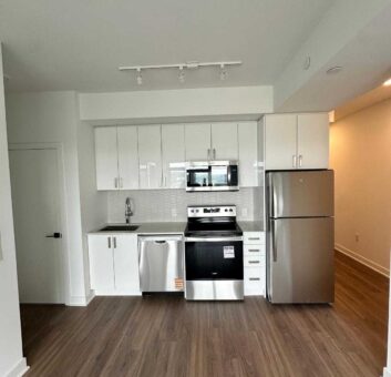 1520 – 2782 BARTON STREET E Hamilton (Riverdale), Ontario L8E2J8