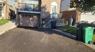 10 Pickard Lane, Brampton, Ontario, L6Y 2M5