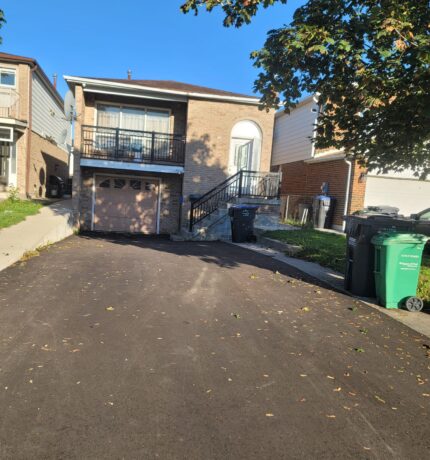 10 Pickard Lane, Brampton, Ontario, L6Y 2M5